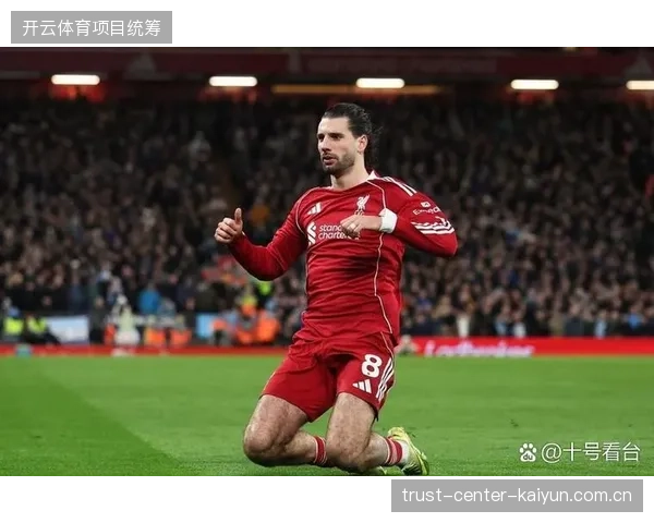 索博斯洛伊以联盟最高的68次成功传中和第二的创造机会数，成为利物浦中场新创意源泉